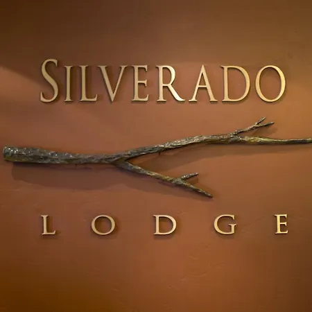 Silverado Lodge With Fireplaces And Pool Views